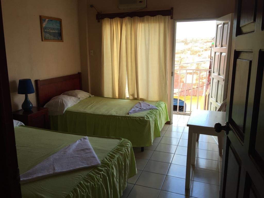 Hotel Villa Margarita Flores Zimmer foto